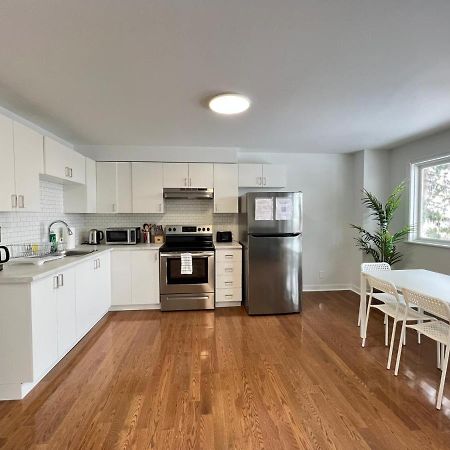 Letitia Heights !B Spacious And Quiet Private Bedroom With Shared Bathroom Barrie Eksteriør bilde