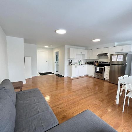 Letitia Heights !B Spacious And Quiet Private Bedroom With Shared Bathroom Barrie Eksteriør bilde