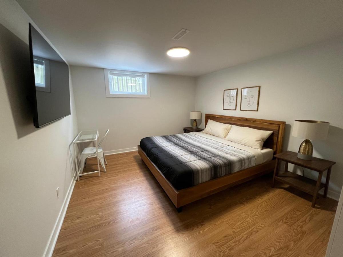 Letitia Heights !B Spacious And Quiet Private Bedroom With Shared Bathroom Barrie Eksteriør bilde