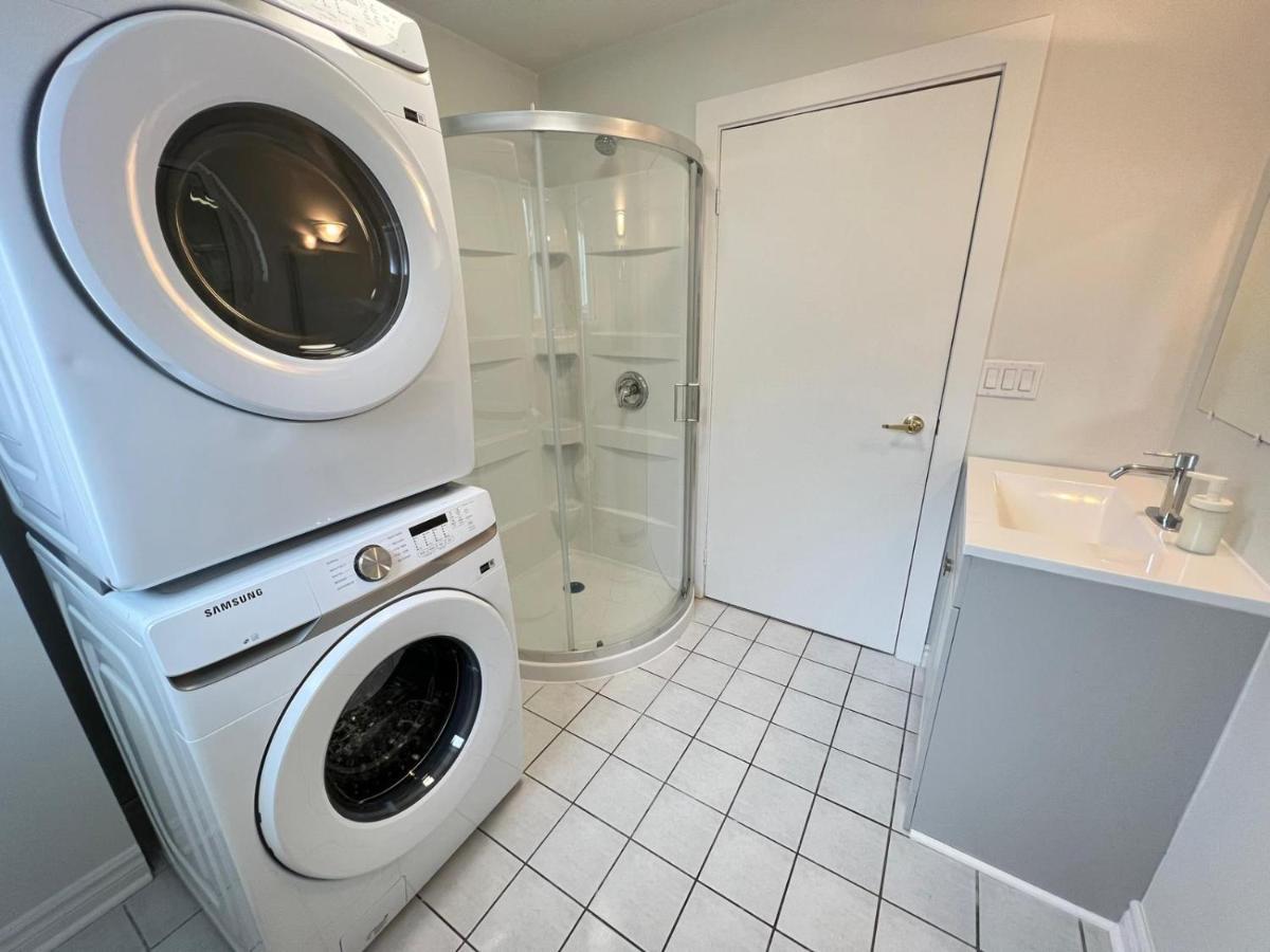 Letitia Heights !B Spacious And Quiet Private Bedroom With Shared Bathroom Barrie Eksteriør bilde