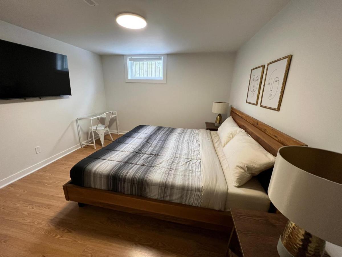 Letitia Heights !B Spacious And Quiet Private Bedroom With Shared Bathroom Barrie Eksteriør bilde